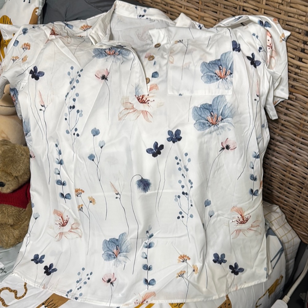 SHEIN Cream Floral Tie Front Blouse with Cap Sleeves